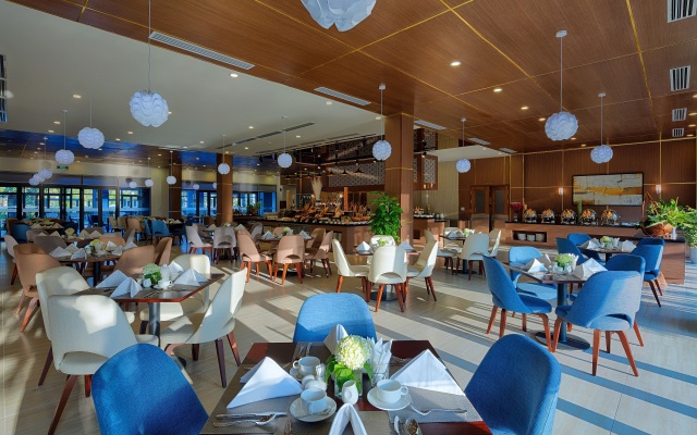 Royal Lotus Ha Long Resort and Villas