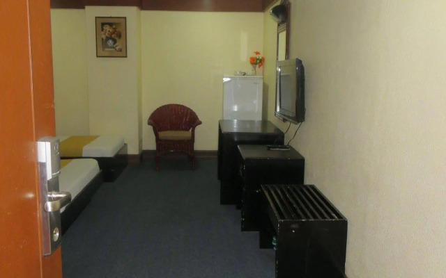 Paragon Suites