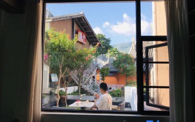 Xichang Yiwai Inn (Dashiban Community)