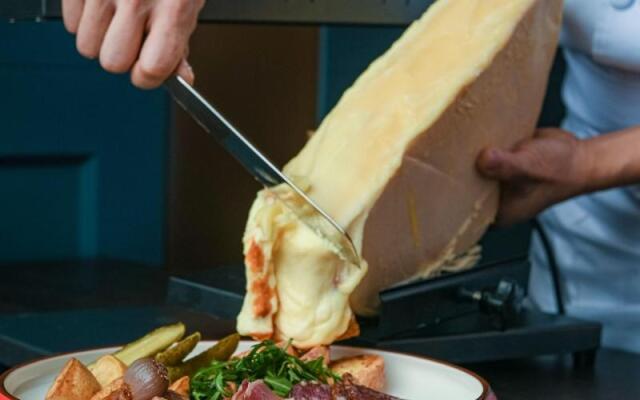 Imperial Traders Elong Hotel