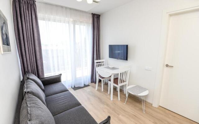 Apartment Vėsa - L14