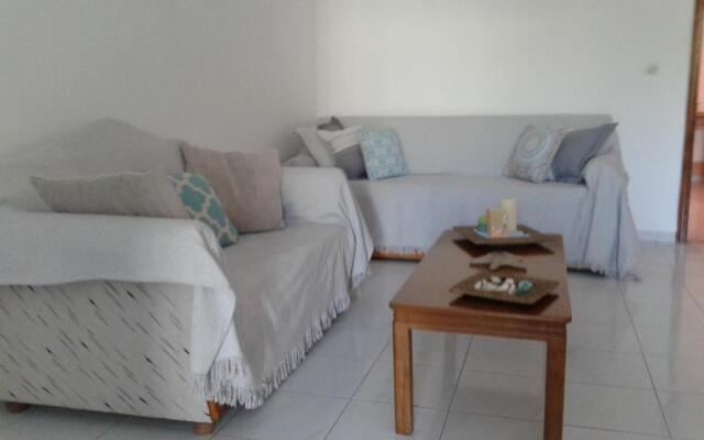 Merryland Studios & Apartments
