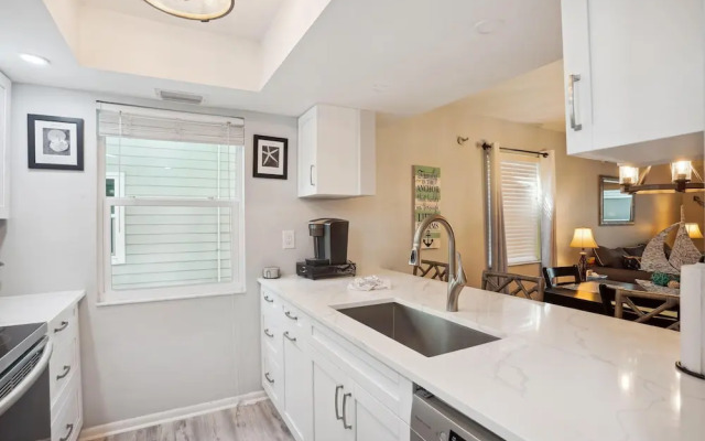 Pelican Pointe 2A