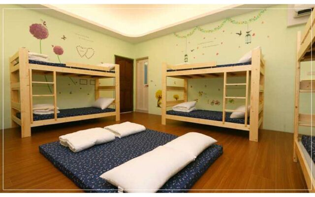 Chalucet Castle Hostel