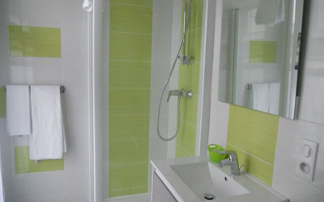 Brit Hotel Hermitage