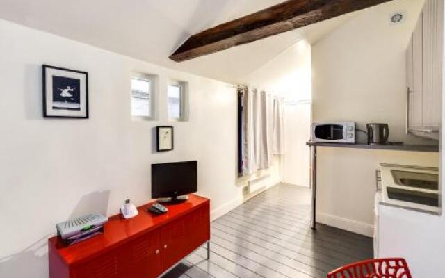 Unit 011 Saint Germain Des Pres (Seine)