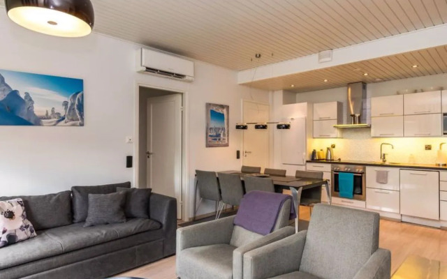 House Iida 37 Terracina