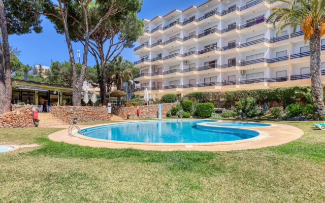 T2 renovated with ocean view Vilamoura