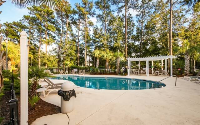 World Tour Golf Links Condos by Escape