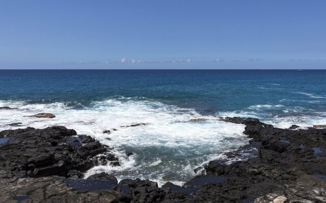 Tiki Ali'i Retreat Breathtaking Island Views