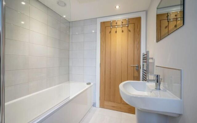 St Johns Mews