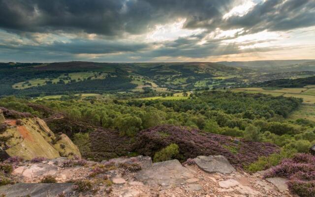 Peak District Shepherds Hut