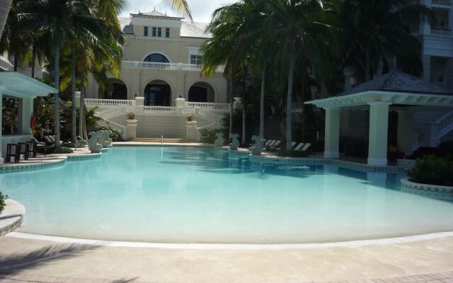 Palmyra Luxury Beach Condo
