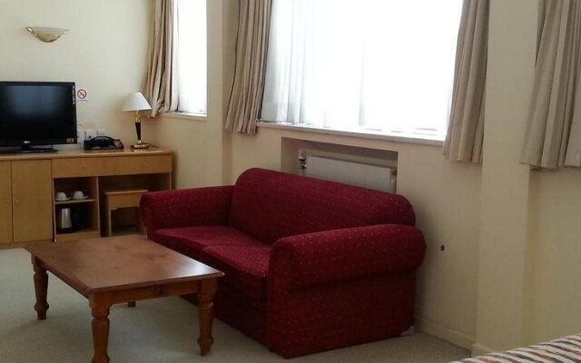 Riddiford Hotel