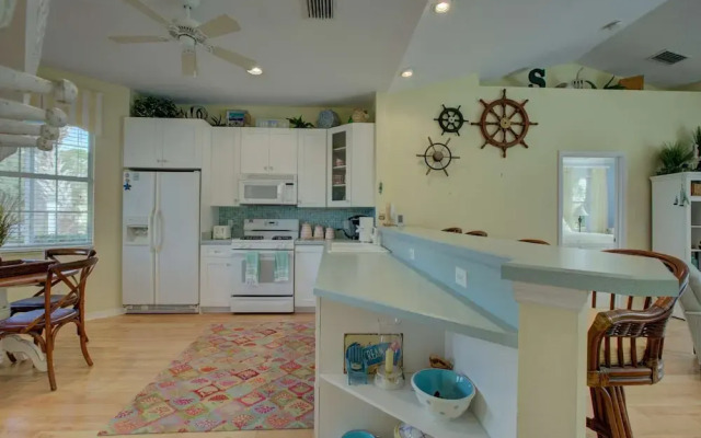 Tortuga Pool Home