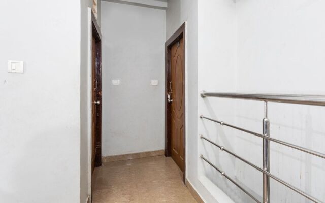 OYO 36211 Hotel Padma Palace
