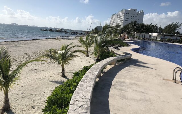 Amara Cancun Beachfront