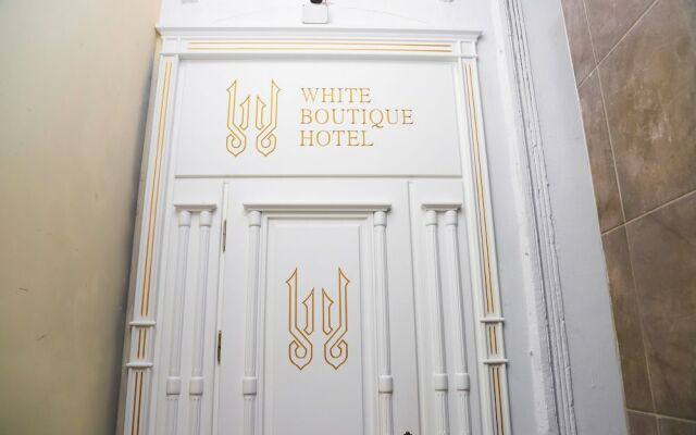 White Boutique Baku Hotel