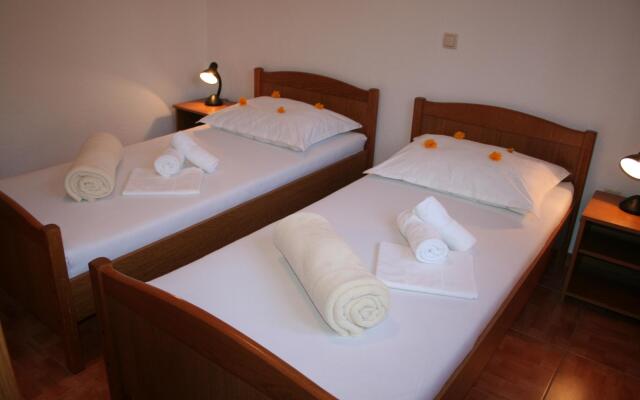 Central - 40m from the beach - A2(4)