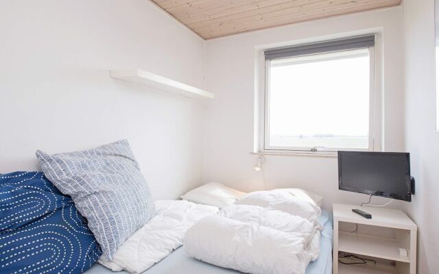 Spacious Holiday Home in Slagelse Whirlpool and Sauna