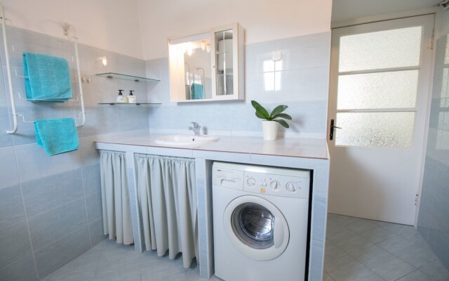 Apartment Mladen