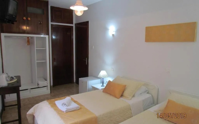 Milos Inn & Maisonette