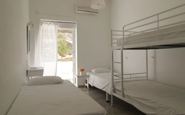 Armadoros Hotel Ios Backpackers