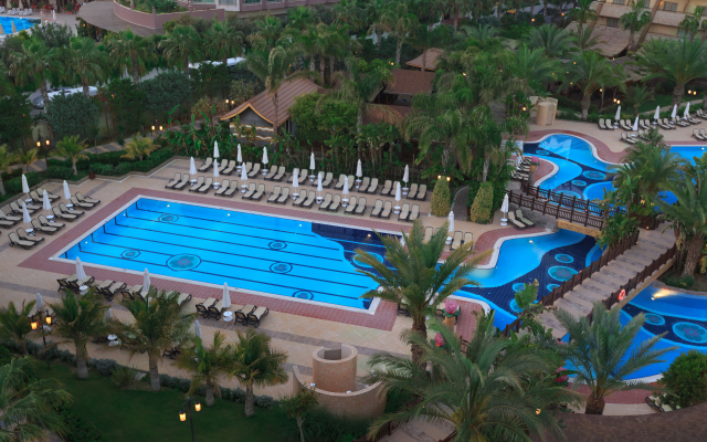 Royal Dragon Hotel – All Inclusive