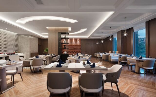 Crowne Plaza Dujiangyan by IHG