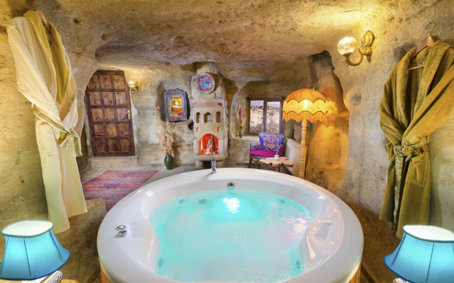 Cappadocia Splendid Cave Hotel