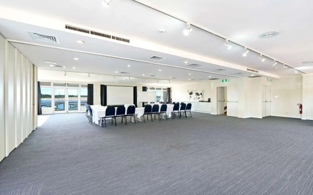 Comfort Resort Waters Edge