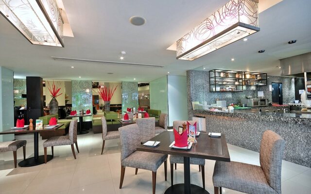 Narai Hotel (SHA Extra Plus)