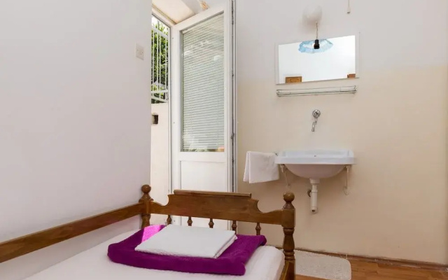 Guest House Bradas