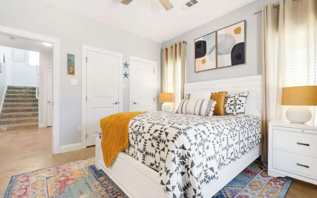 Ocean Views Optional Golf Cart Sleeps 14