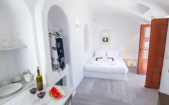 Oia Mare Villas