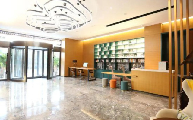 Gemei Hotel (Chunhui Road, Suncun, Jinan)