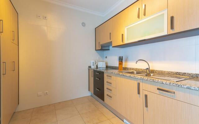 B26 - Palmeiras Top-Floor Apartment