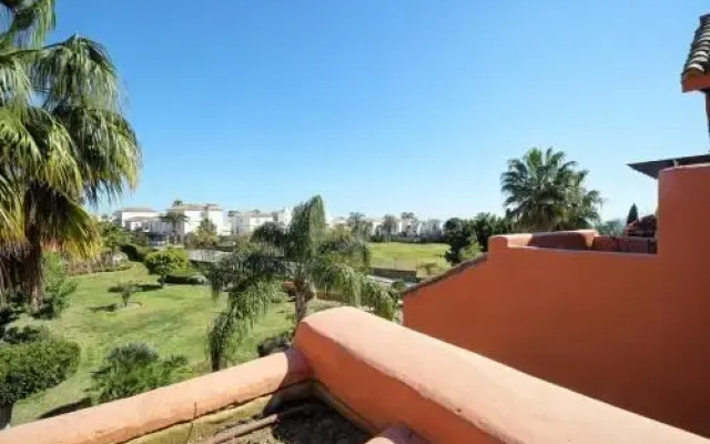 Sotoserena Tropical Flat- sleeps4