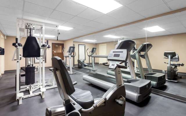 AmericInn by Wyndham Janesville