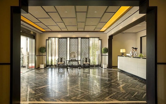 Kunming Oceancube Spa Holiday Hotel