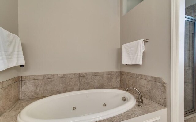 Applause Guest House