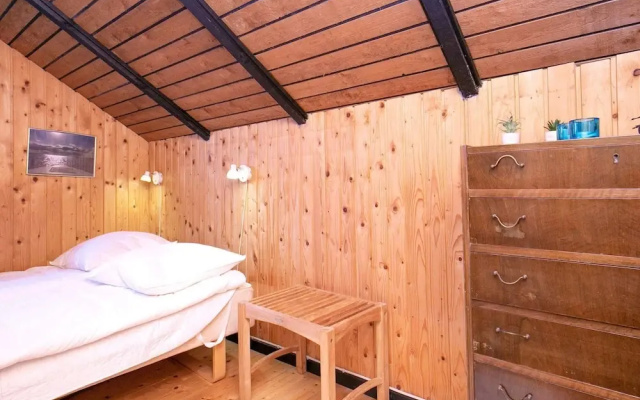 6 Person Holiday Home in Roslev