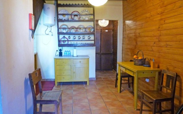 House With one Bedroom in Nisa, With Wonderful Mountain View and Wifi