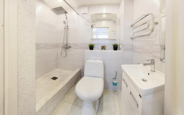 HotelRoom24 (ХотелРум24) на переулке Большой Кондратьевский 4к3