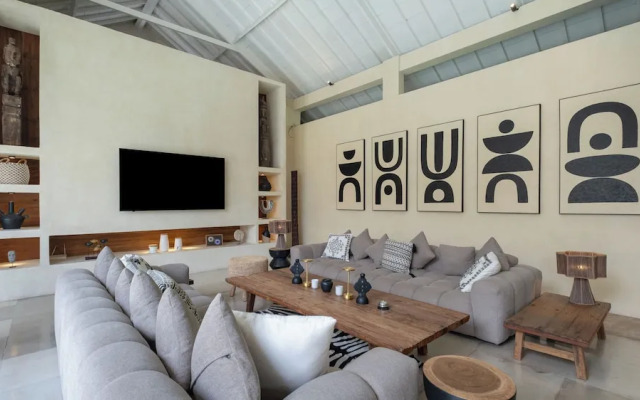 Villa Dreamer by Villa Finder