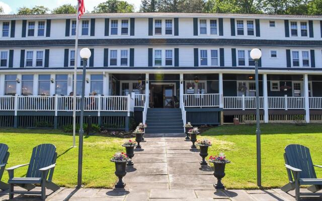 Chestnut Inn at Oquaga Lake