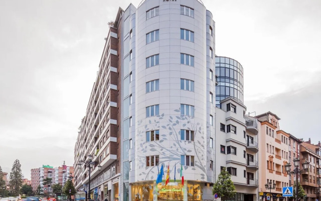 M Hotel