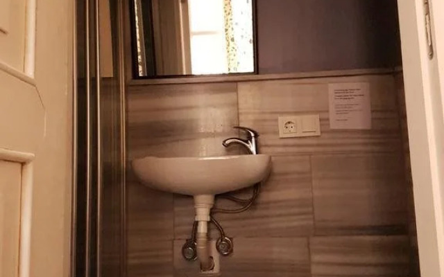 Zenka Rooms