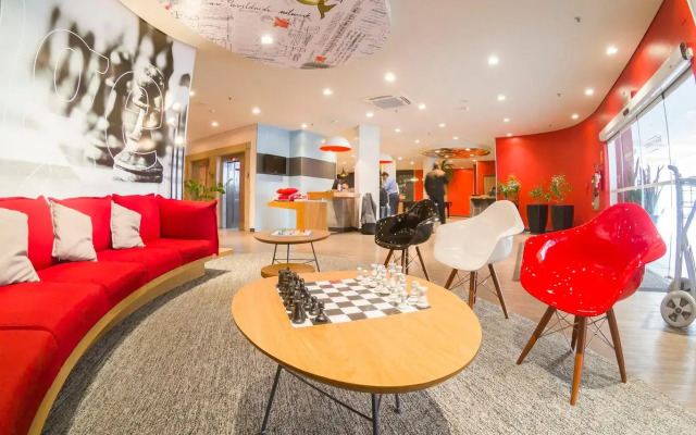 Ibis Joinville