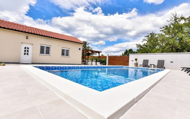 Gordana Mar - With Pool - A2H